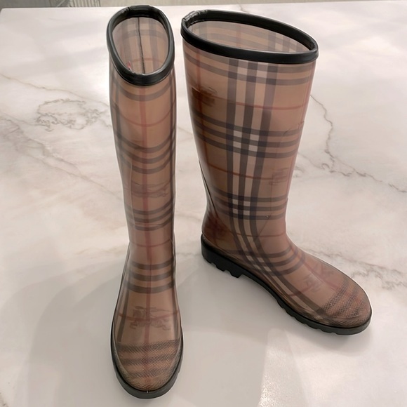 Burberry rain boots size 39 - Picture 1 of 4
